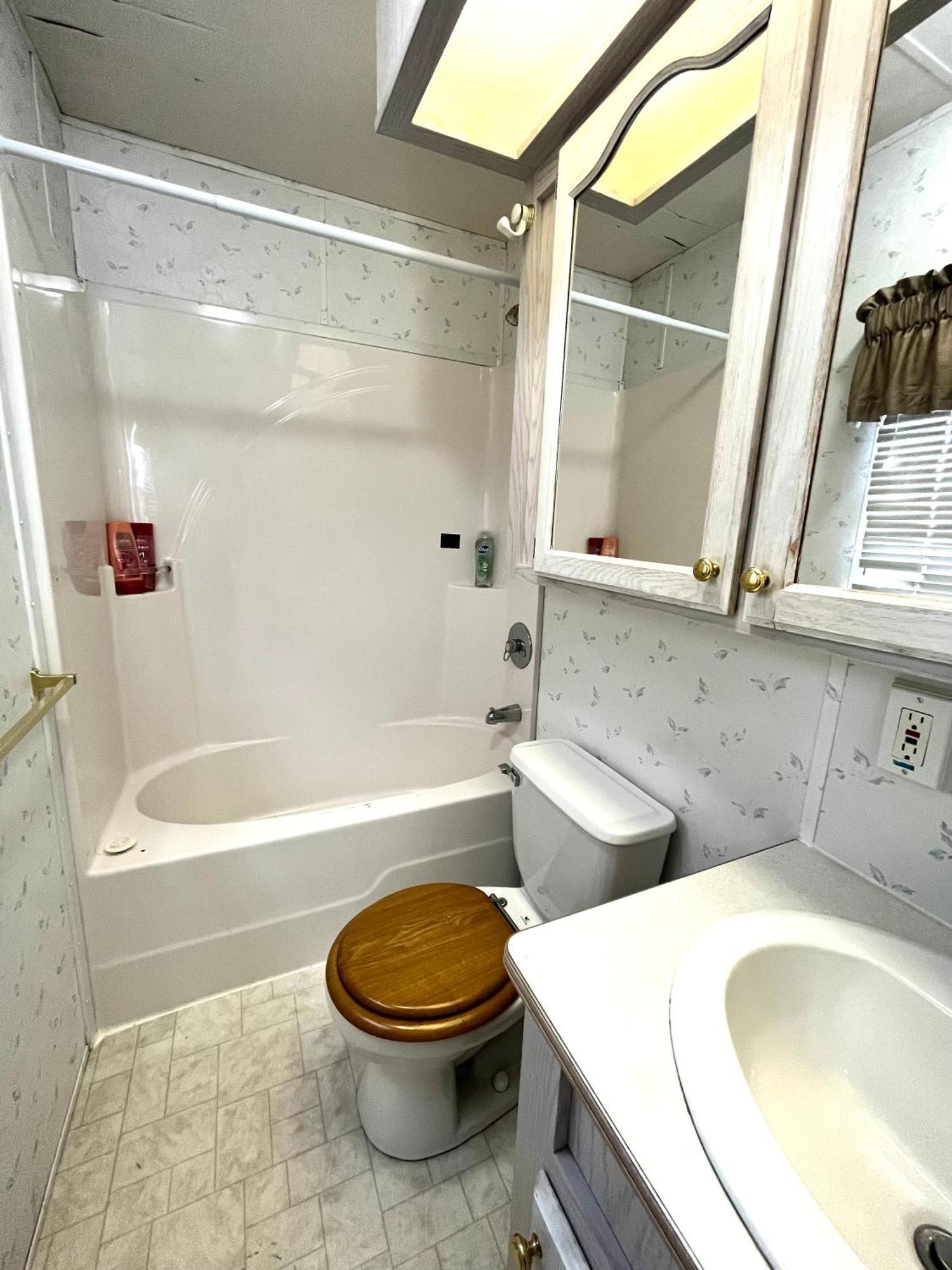 Roberts Roost Resort Quesnel Extérieur photo