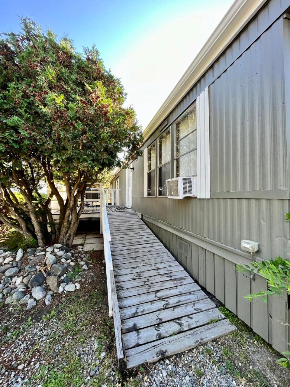 Roberts Roost Resort Quesnel Extérieur photo